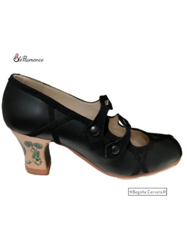 Zapato profesional de baile flamenco Begoña Cervera en piel y ante negro con tacón pintado y cierre de polleras.