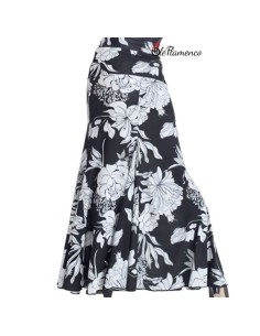 Falda de baile flamenco en licra estampada con flores blanco y negro y cintura alta. 2