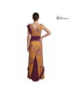 Conjunto de baile flamenco con cuerpo asimétrico y falda de godets en color mostaza y burdeos. 2