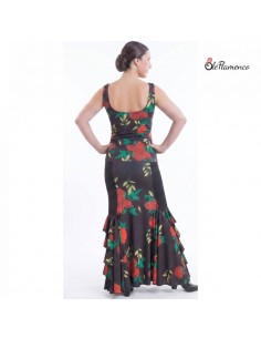 Conjunto de baile flamenco con camiseta de tirantes y falda de flores rojas. 2